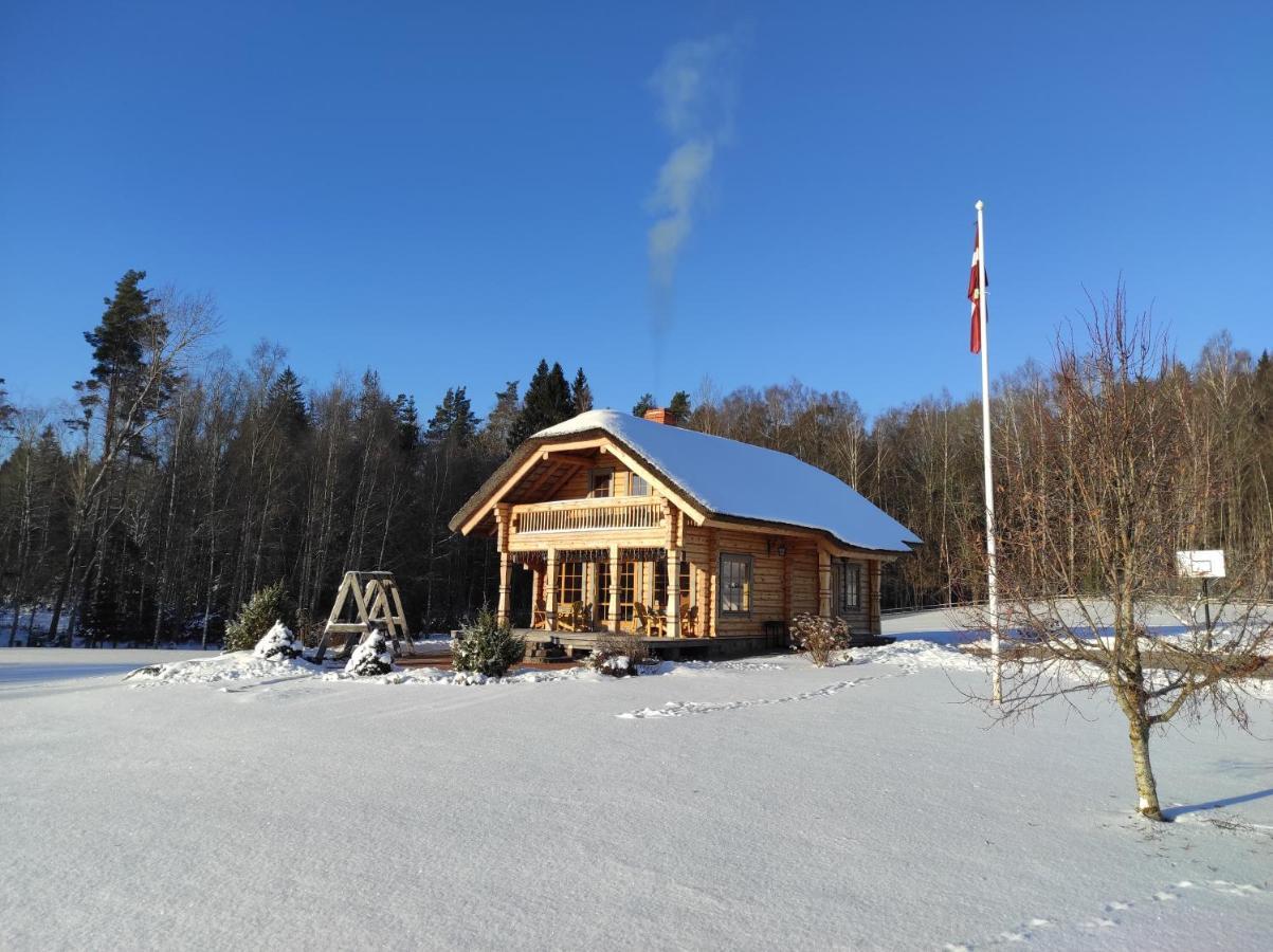 Guest House Unguri Stalbe Экстерьер фото